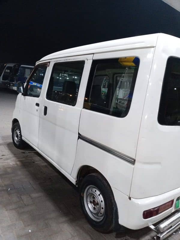 Daihatsu Hijet 2014 4