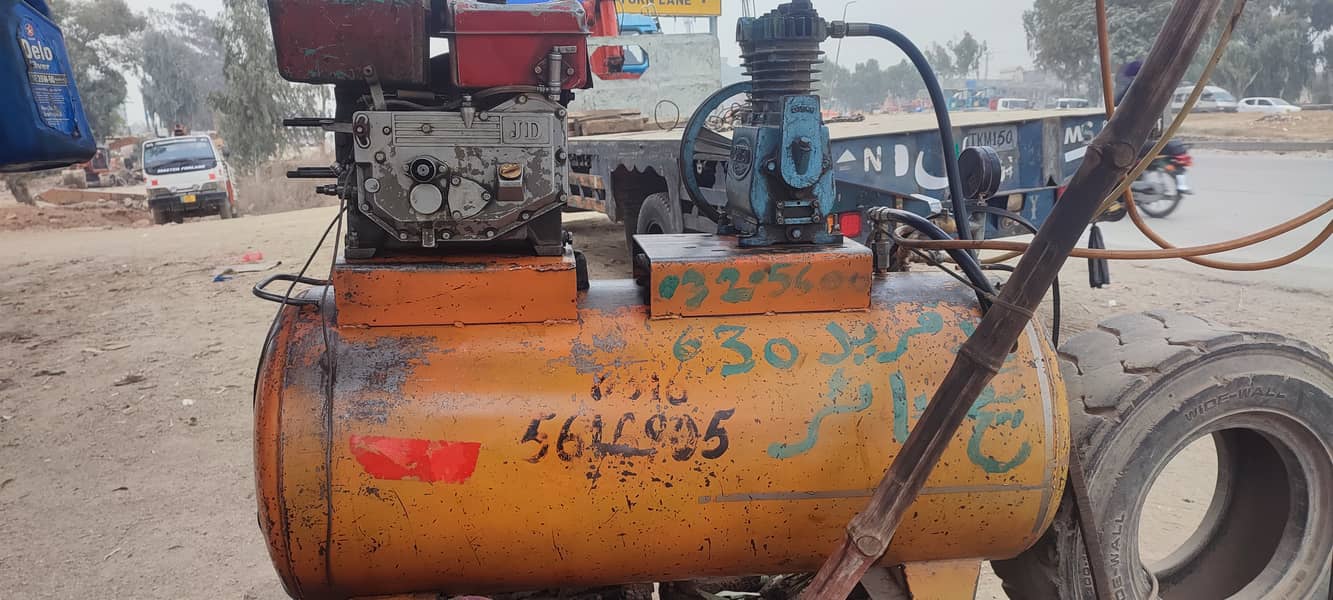 Air Tank and compressor Only 2