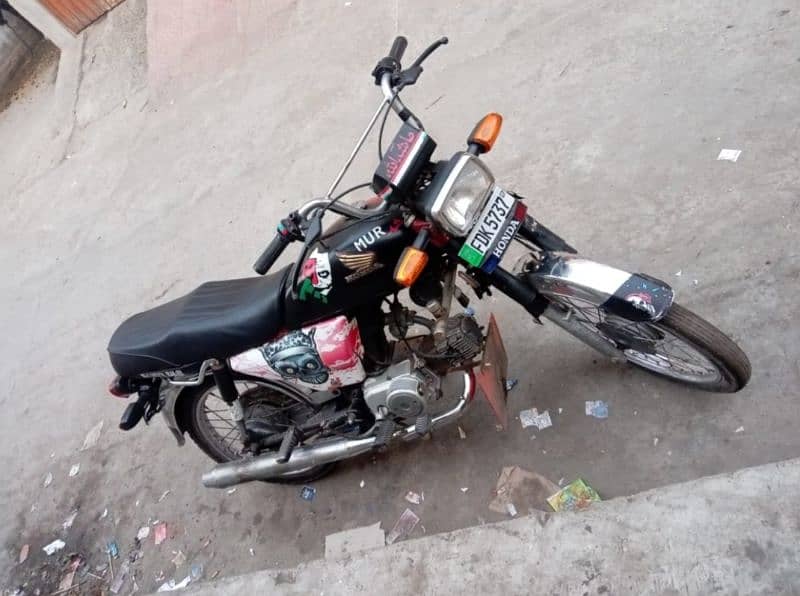 urgent sale 70 cc Honda cd 0