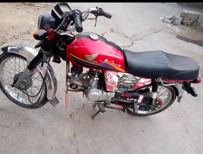 urgent sale 70 cc Honda cd 1