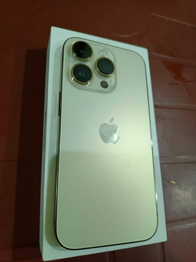 I phone 14 pro 1TB just box open 1