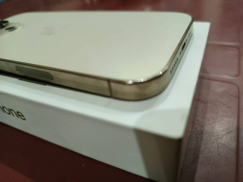 I phone 14 pro 1TB just box open 3