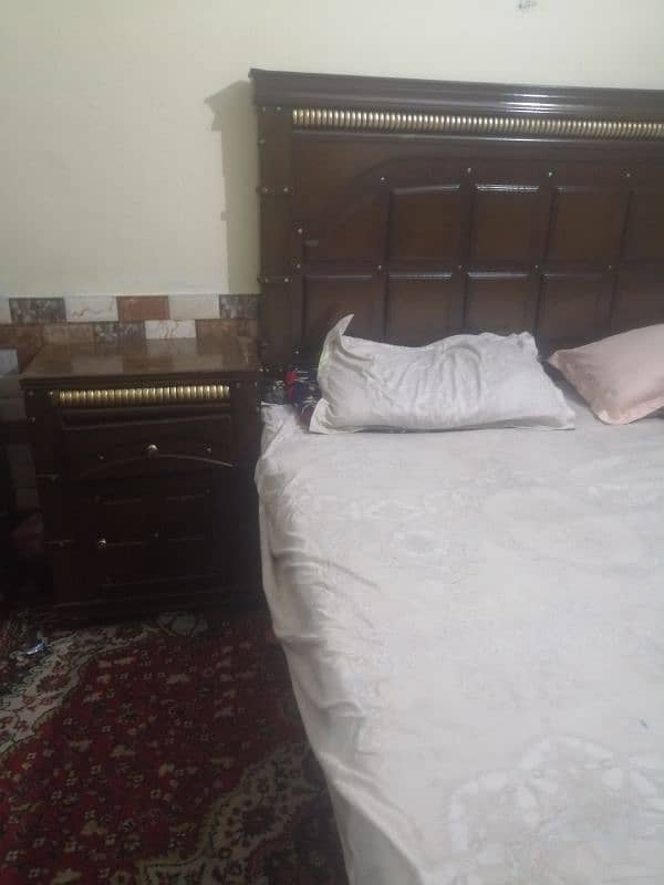 king size bed without mattress dressing table and side tables 4