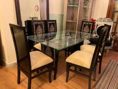 Designer 6,chairs dining set only 2,months used excellent condition