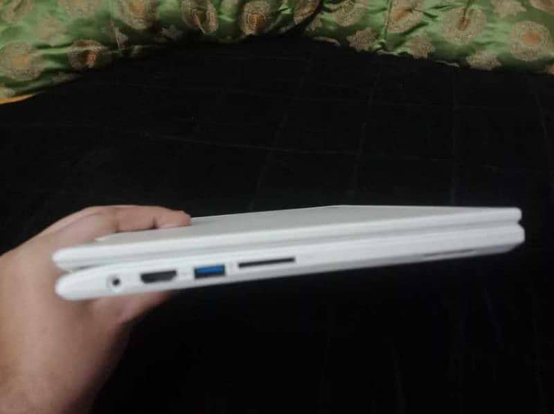 Acer windows Chromebook Touch screen 360 (chrome book) 2