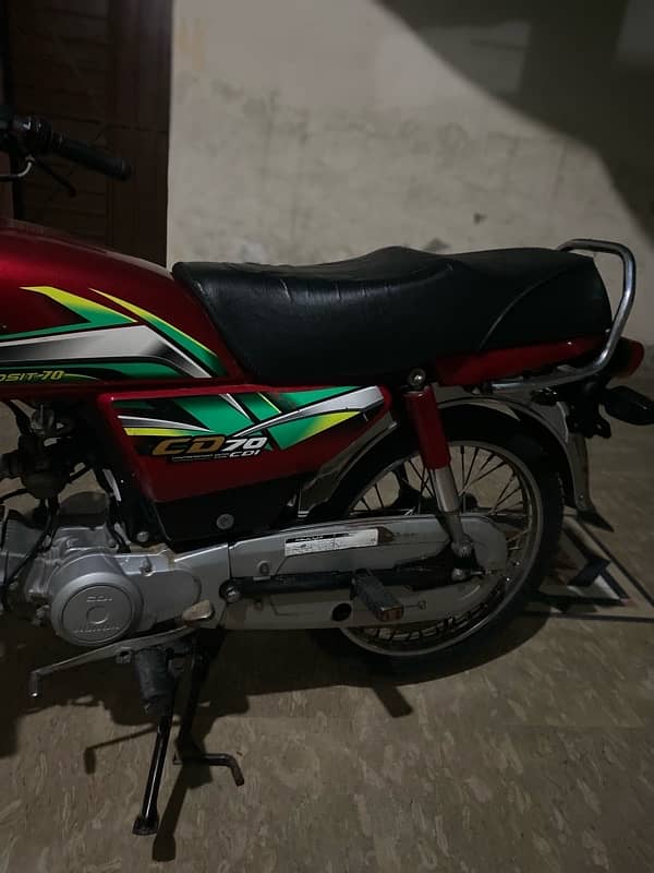 Cd 70 2022 model in lush condition totally new bike 6