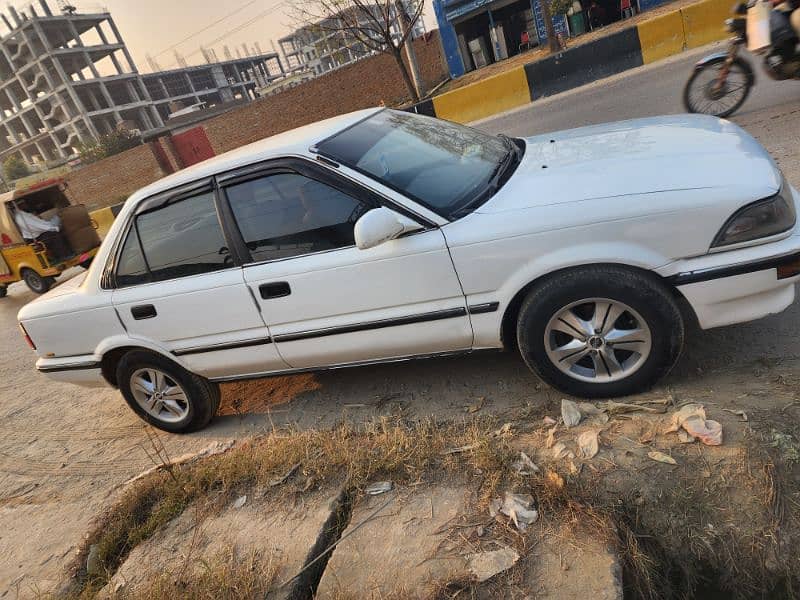 Toyota Corolla 2.0 D 1988 6