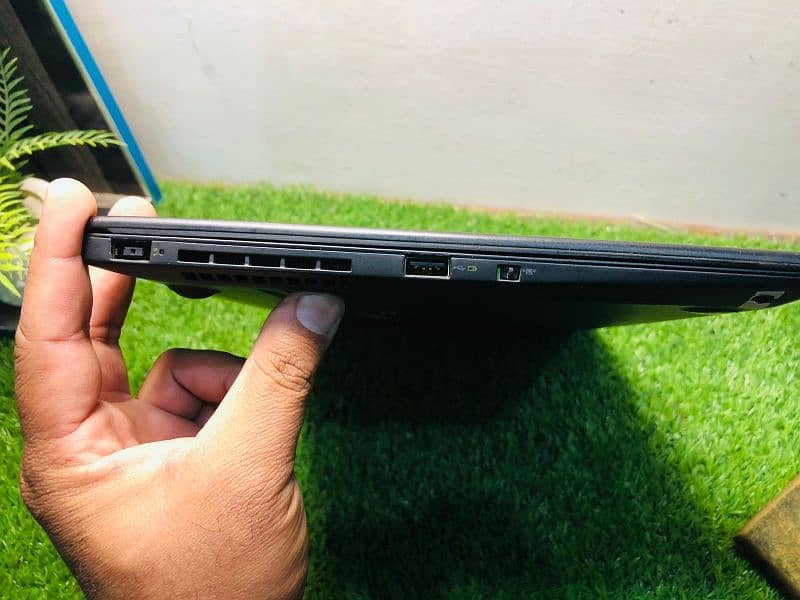 Lenovo X1 carbon laptop for sale 7