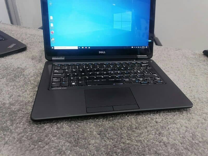 Dell 7250 i7 5th Generation 8/256 12