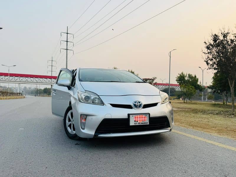 Toyota Prius 2013 9