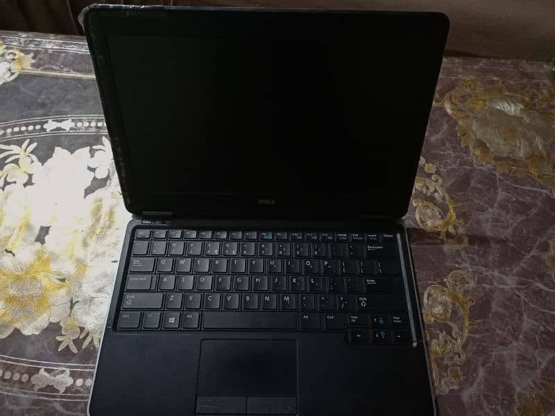 Dell Core i3 4th Generation 7