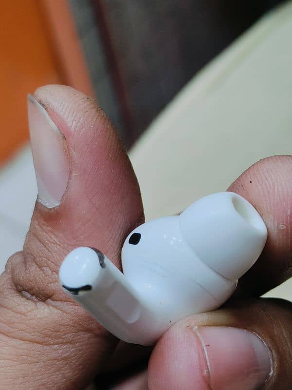 apple airpods pro original good condition 5