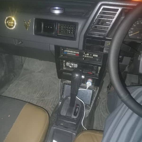 Nissan Sunny 1986 6