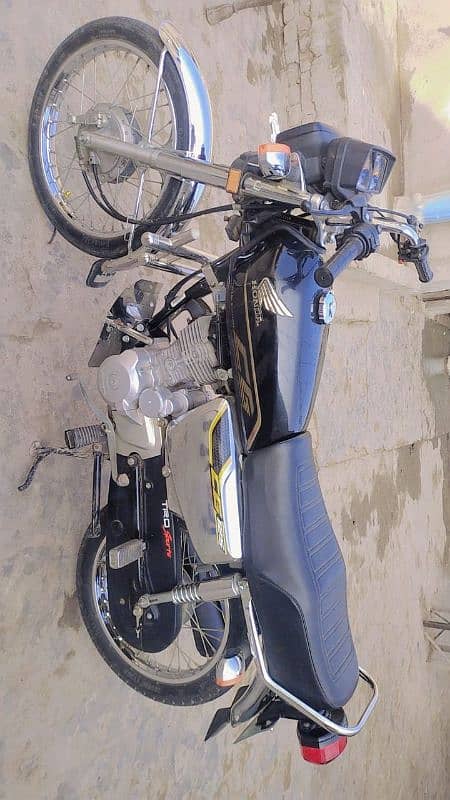 honda CG125 self start 2022 model 4