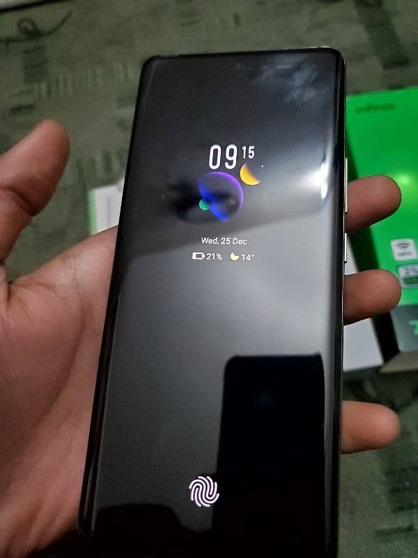 infinix note 40 pro in 7 month warranty 24GB RAM 256GB 10/10 condition 3