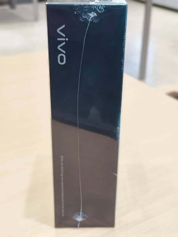 Vivo V40 5G Purple color Box Pack Non-active 1