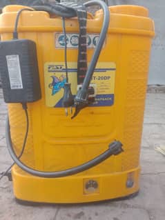 Charging spray machine