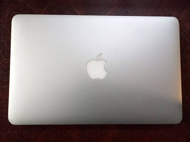 Apple MacBook Air 2015 | 128GB SSD Core i5 5th Gen 11.6-inche 3