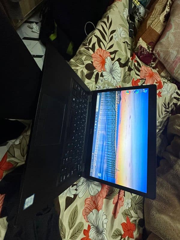 dell laptop mint condition 0