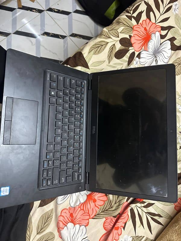 dell laptop mint condition 3