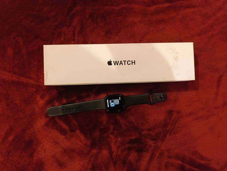 apple smart watch 40mm SE 1st Generation 2