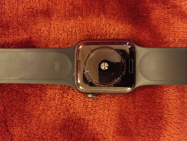 apple smart watch 40mm SE 1st Generation 3