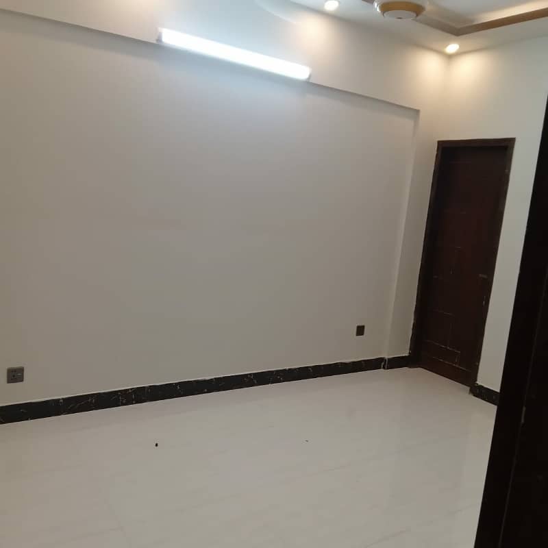 2 BED DD LOWER PORTION FOR SALE IN GULSHAN-E-IQBAL 13 D/3 3