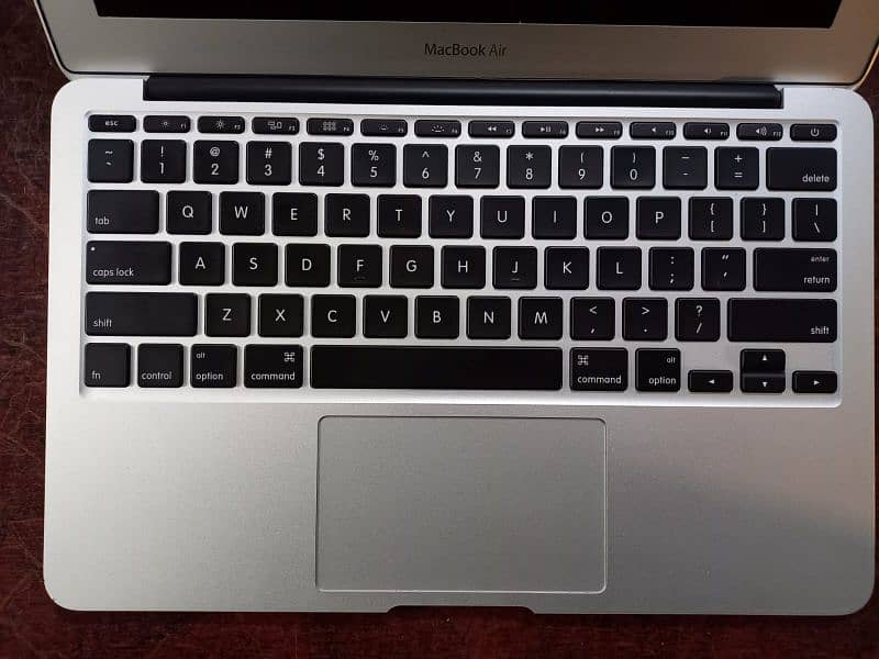 Apple MacBook Air 2015 | 128GB SSD | 4GB RAM | 1 3