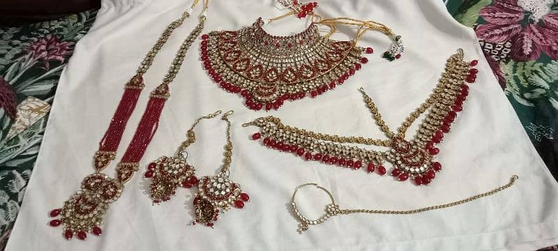 bridal dress and jewellery 11