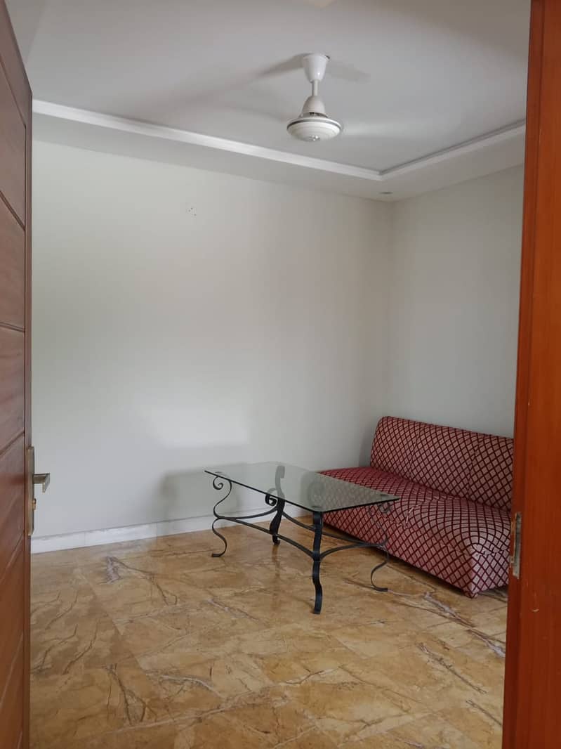 1 & 3 BedRoom house portion Available for rent Furnished 30K & 45K 3