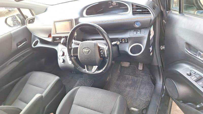 Toyota Sienta 2019 1