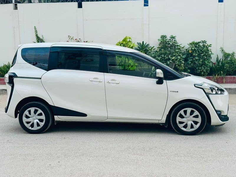 Toyota Sienta 2019 6