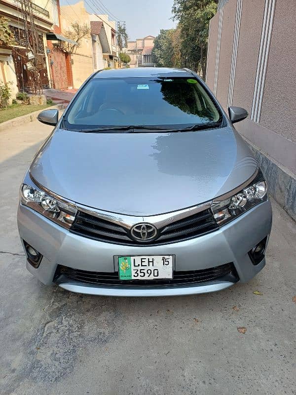 Toyota Corolla GLI automatic 2015 bumper to bumper original car 2