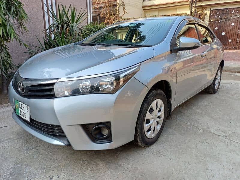 Toyota Corolla GLI automatic 2015 bumper to bumper original car 7