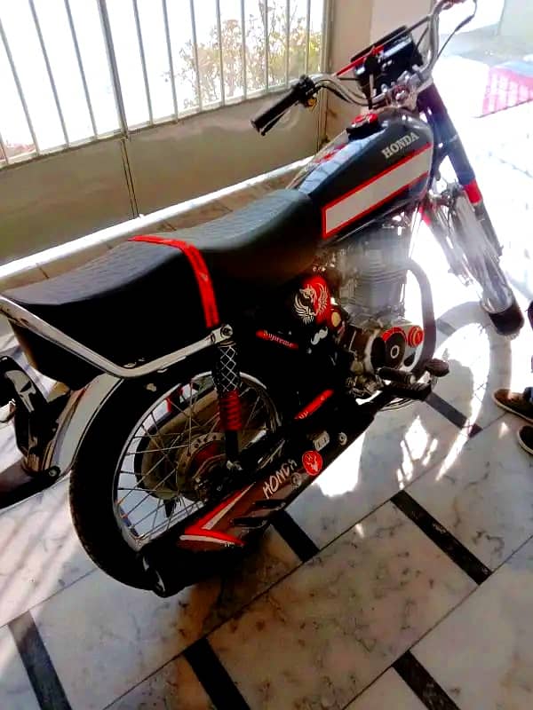 Honda CG 125 2024 4