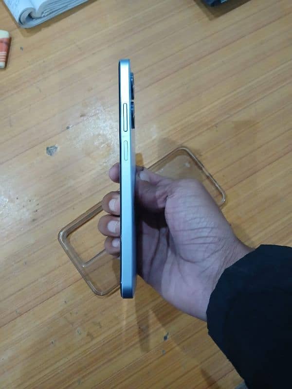 realme note 60 4 64 with box charger 4