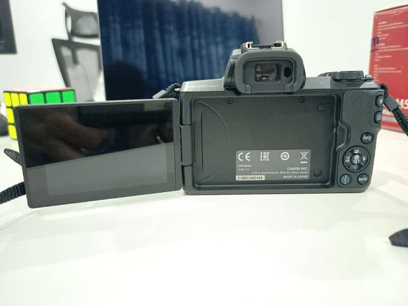 Canon m50 mark ii - Mirror less camera with 15-45 lens 4k Resolution 6