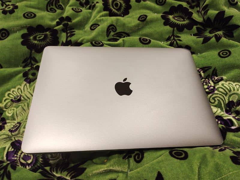 Macbook M1 Air 8/256 2020 Silver 5