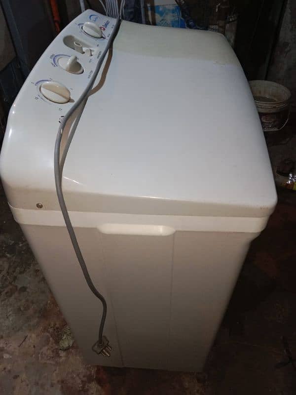 Washing Machine + Dryer 2 in 1 Totally Genius Condition 7