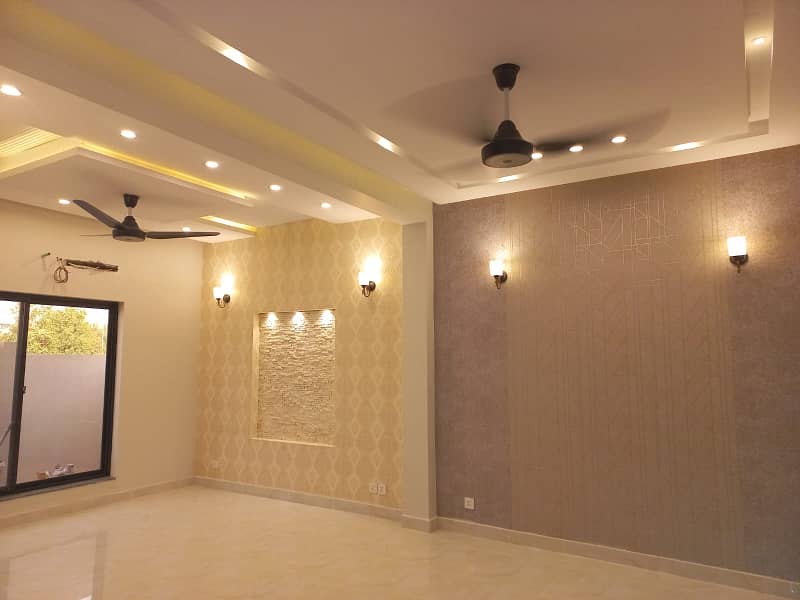 5 MARLA BRAND NEW HOUSE FOR SALE IN ITTEHAD TOWN RAIWIND ROAD LAHORE. 1