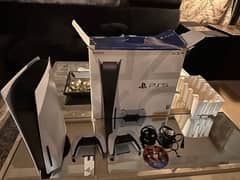 PS5 disc edition 2 Controllers Middle East Version 03275118236