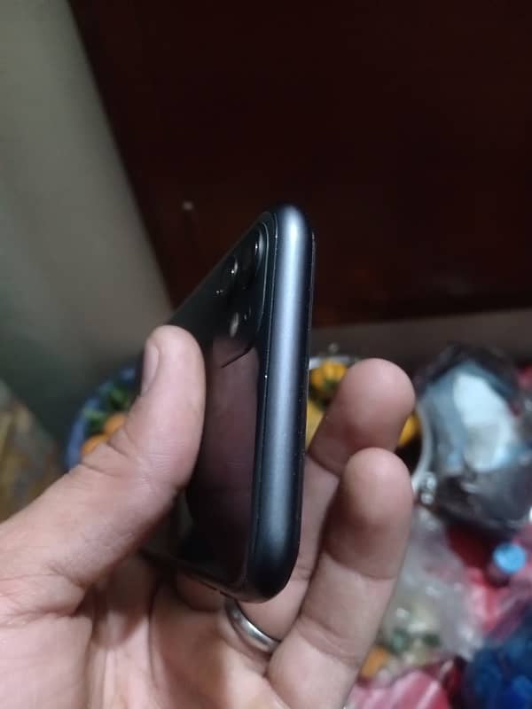 Iphone 11 128GB PTA 4