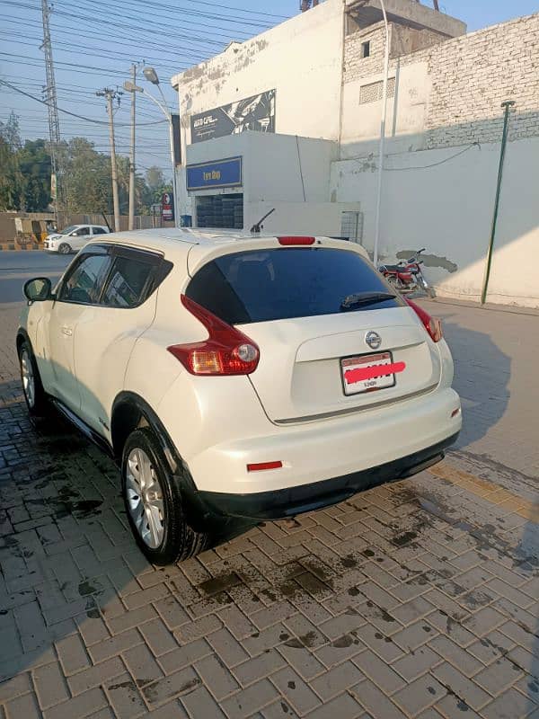 Nissan Juke 2012 1