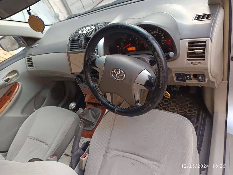 Toyota Altis Grande 2010 13