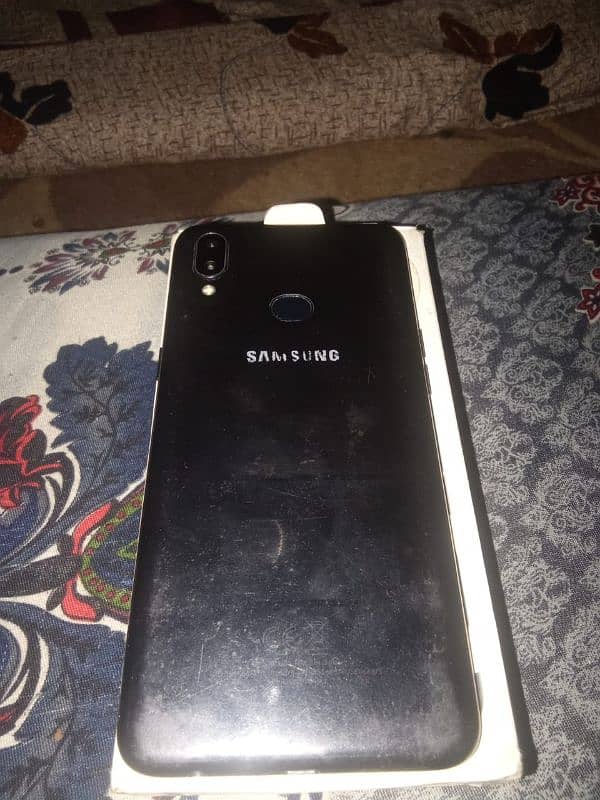 samsung a10s good condition not open no report with box w 1