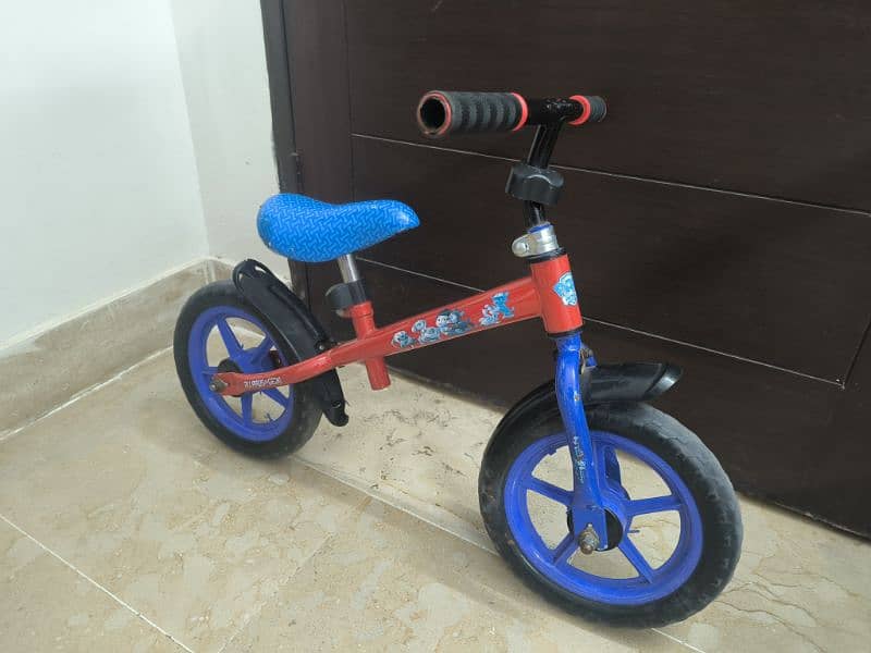 12 inch Balance Bike (Paw Petrol) 0