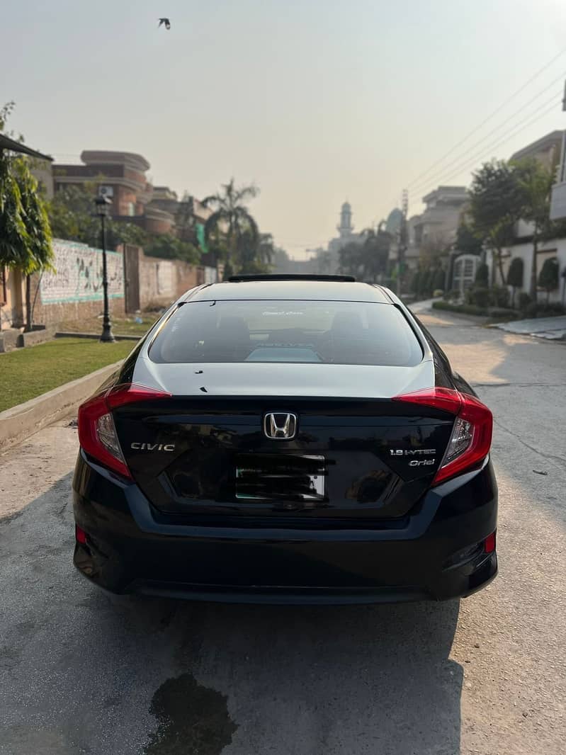 Honda Civic Oriel 2017 1