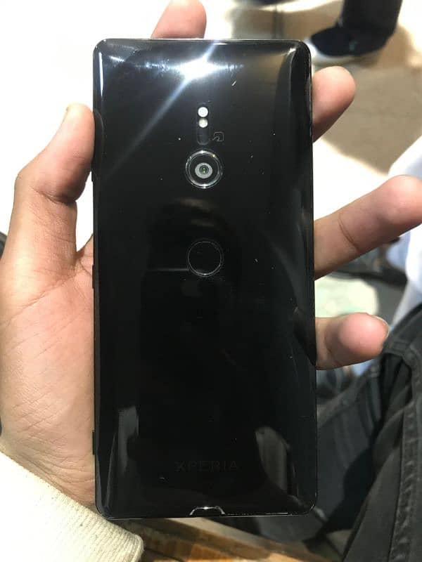 SONY Xperia XZ3 2