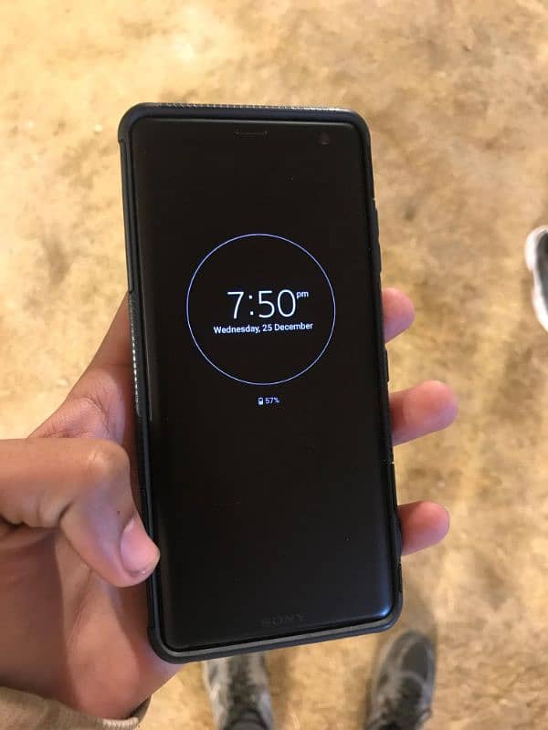 SONY Xperia XZ3 5