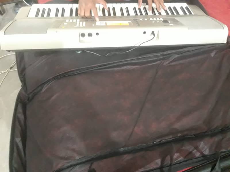 YAMAHA PSR-313 PORTABLE PIANO,,03044020953 3